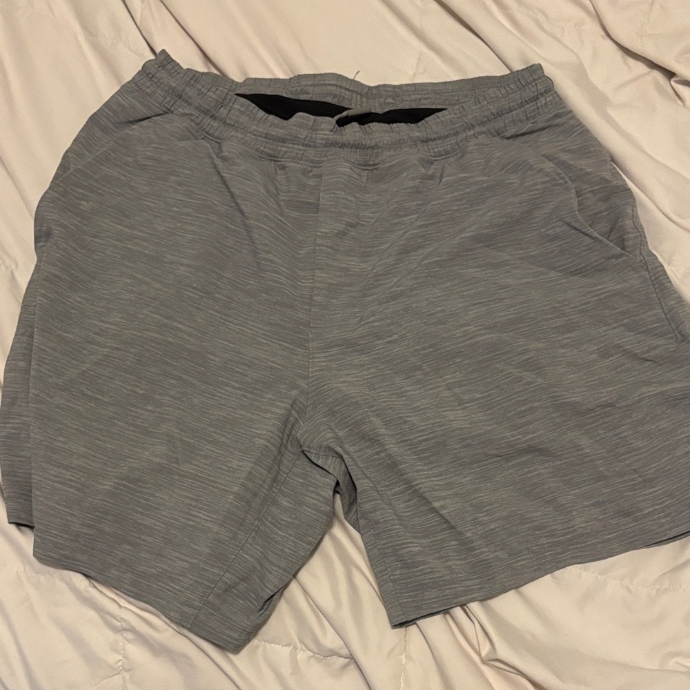 Lululemon T.H.E. Short size medium 7” inseam with liner
